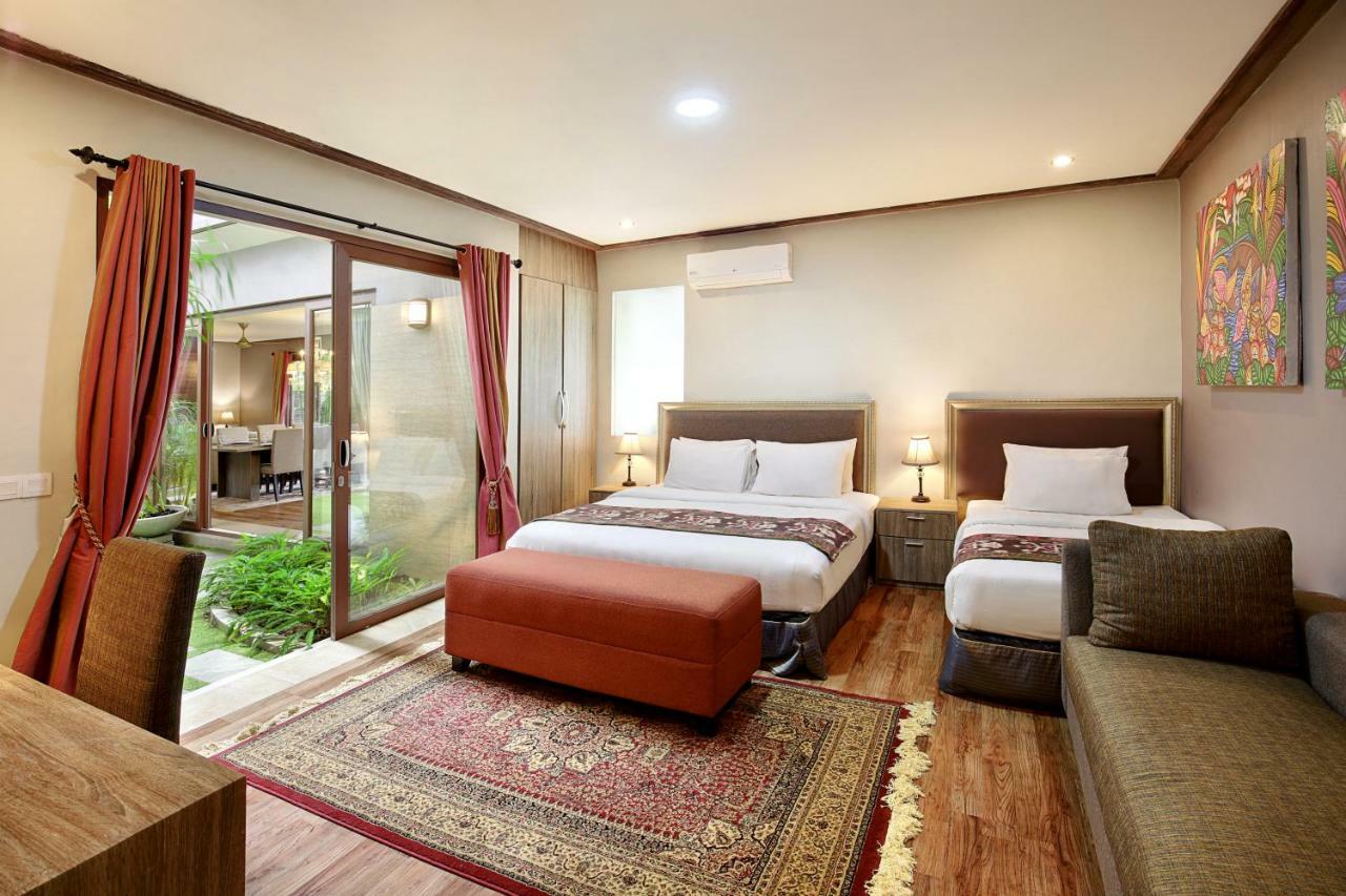 Puri Sabina Bed & Breakfast Jimbaran Екстериор снимка